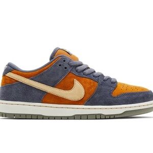 Nike Dunk Low SB 'Light Carbon Monarch'